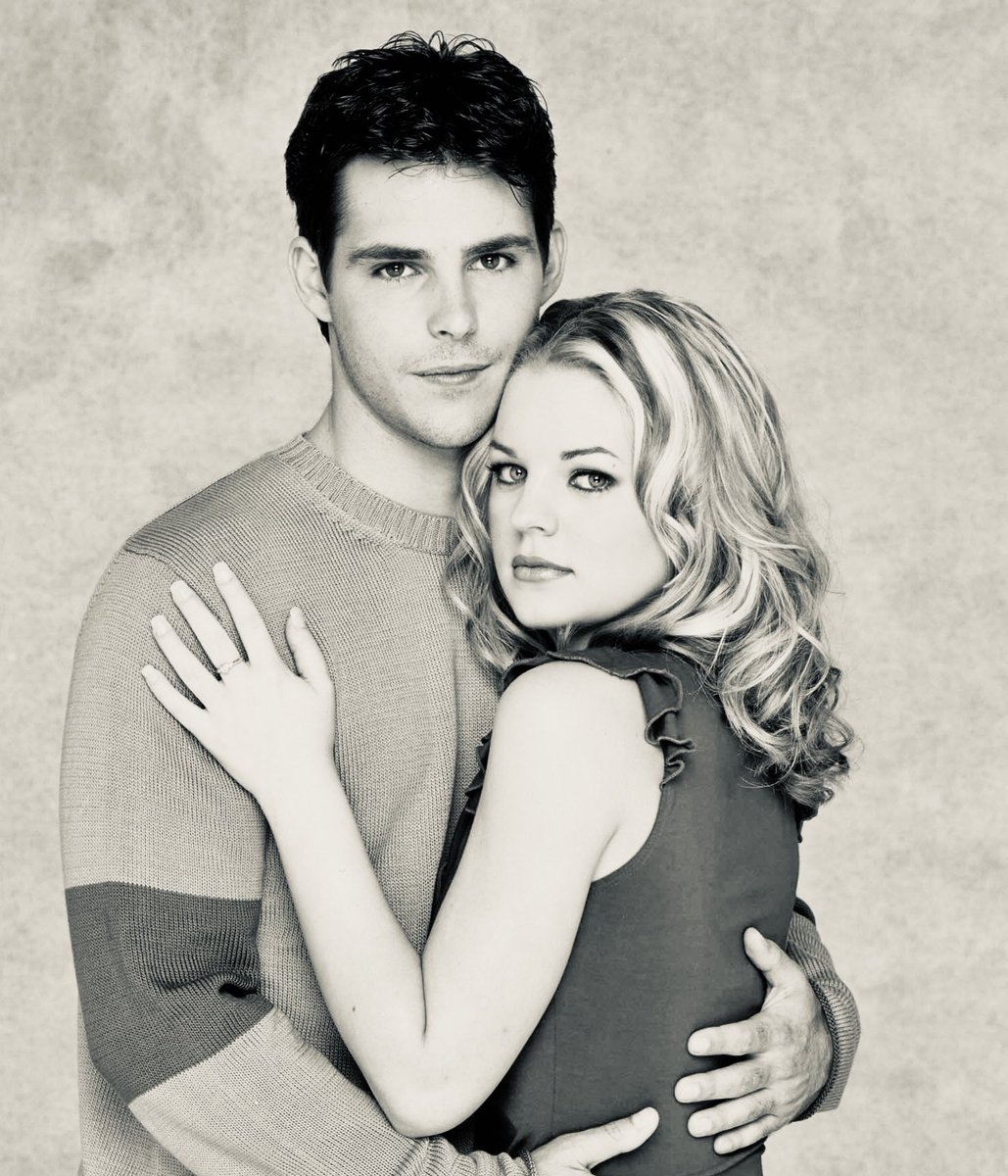 ShelleTeam's tweet image. Happy Anniversary #Days55 💕😘🎉🥂 #Shelle #DAYS