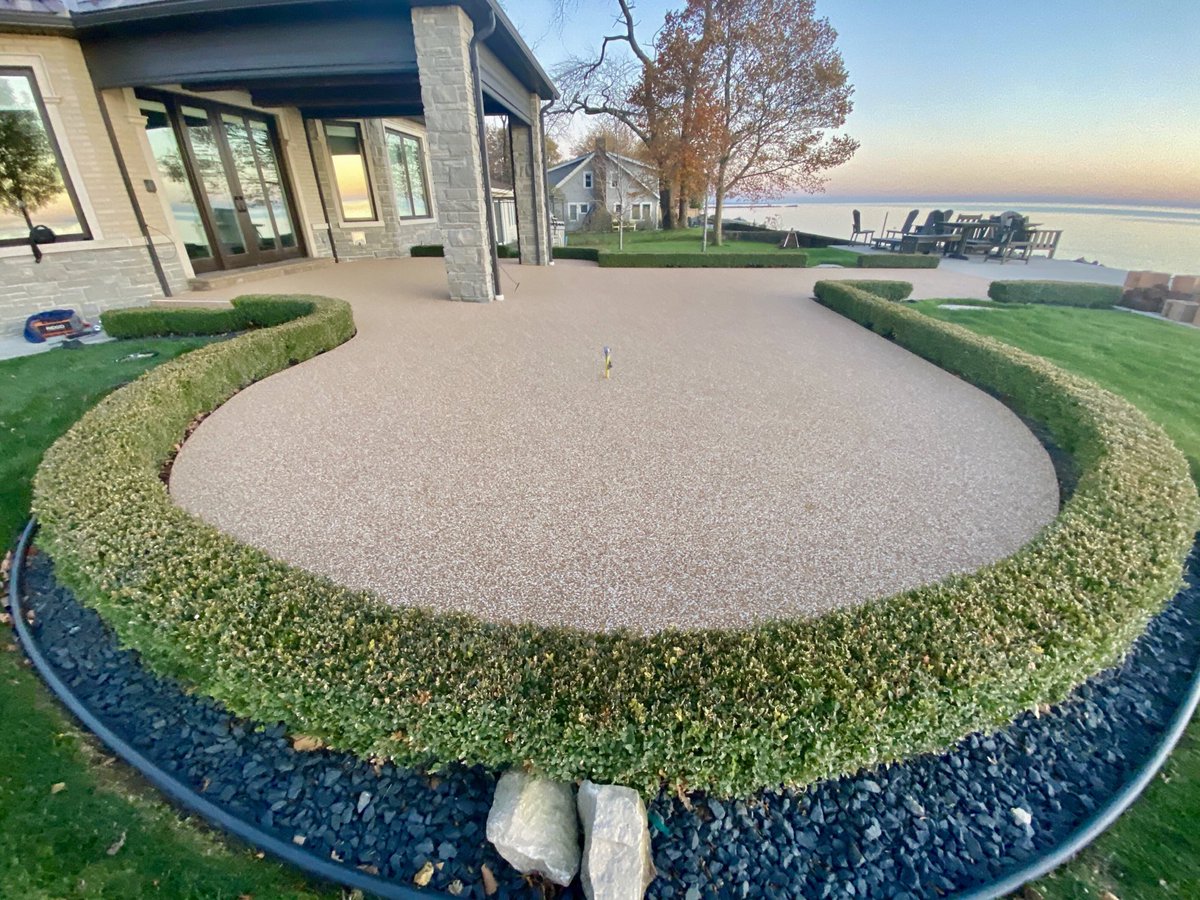 SoftrocHQ's tweet photo. Here’re more photos from today’s #Softroc #RubberSurfacing #driveway installation in #Leamington, ON. Absolutely beautiful! For info on how you can learn how to transform old, cracked #concrete that can be walked on the next day, visit https://t.co/VGFuzoz3gL https://t.co/7NzZg0PwnS