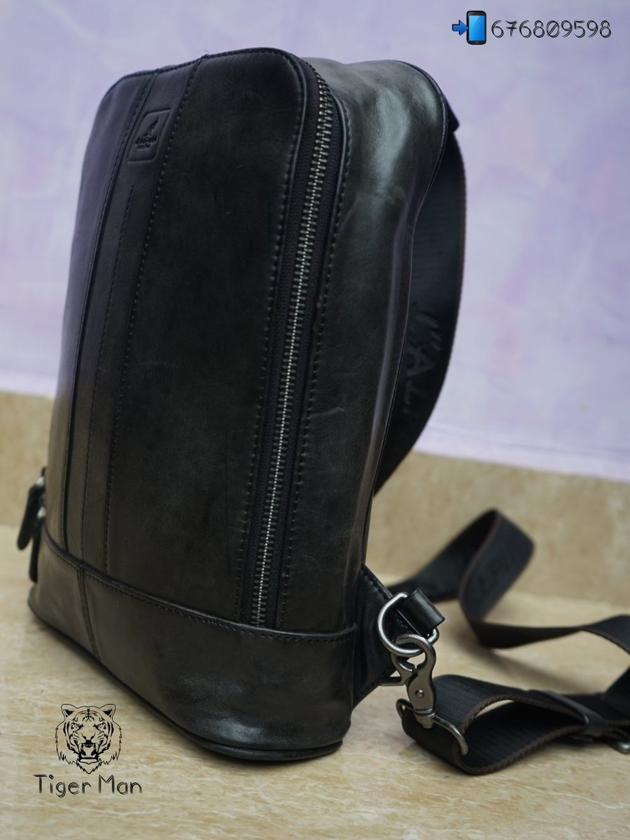 Tiger_Men237's tweet photo. #Frip
Bandoulière en Cuir de Marque L'Alpina

Cuir Noir Lourd
Cirable
Intérieur Toile

10000 https://t.co/LR2OQSyZQW