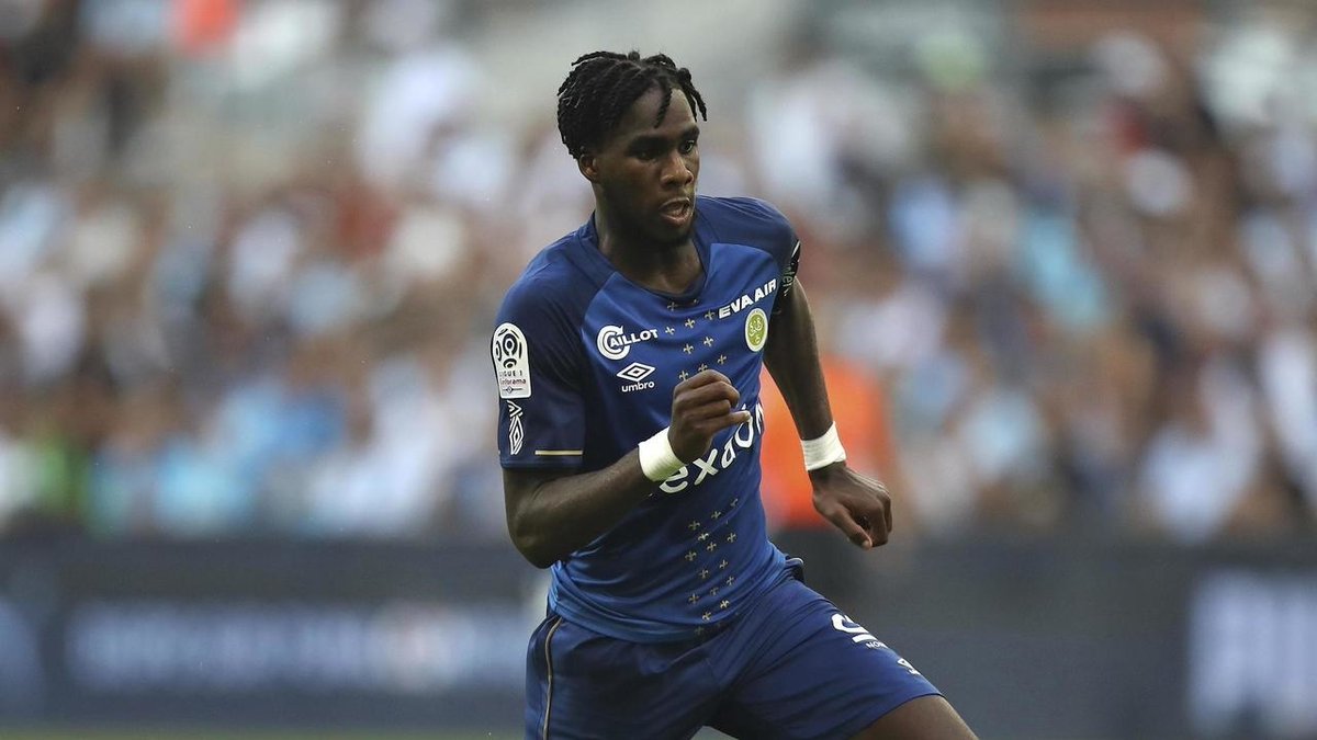 RFI's tweet photo. Ligue 1: le Sénégalais Boulaye Dia marque son territoire https://t.co/fei8dhh1OA https://t.co/HKhgFRZtIF