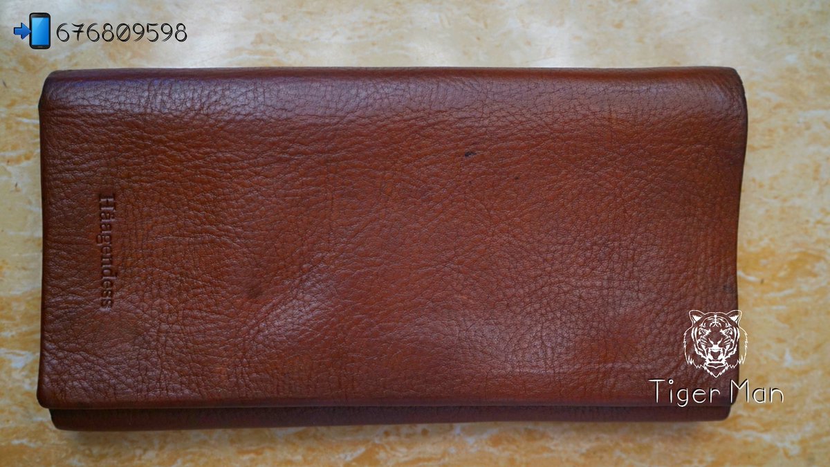 Tiger_Men237's tweet photo. #Frip
Portefeuille en Cuir (No Name)

Cuir Marron de Vache
Cirable
Intérieur cuir 
Grande contenance 

6000 https://t.co/zTYf4M2CeR