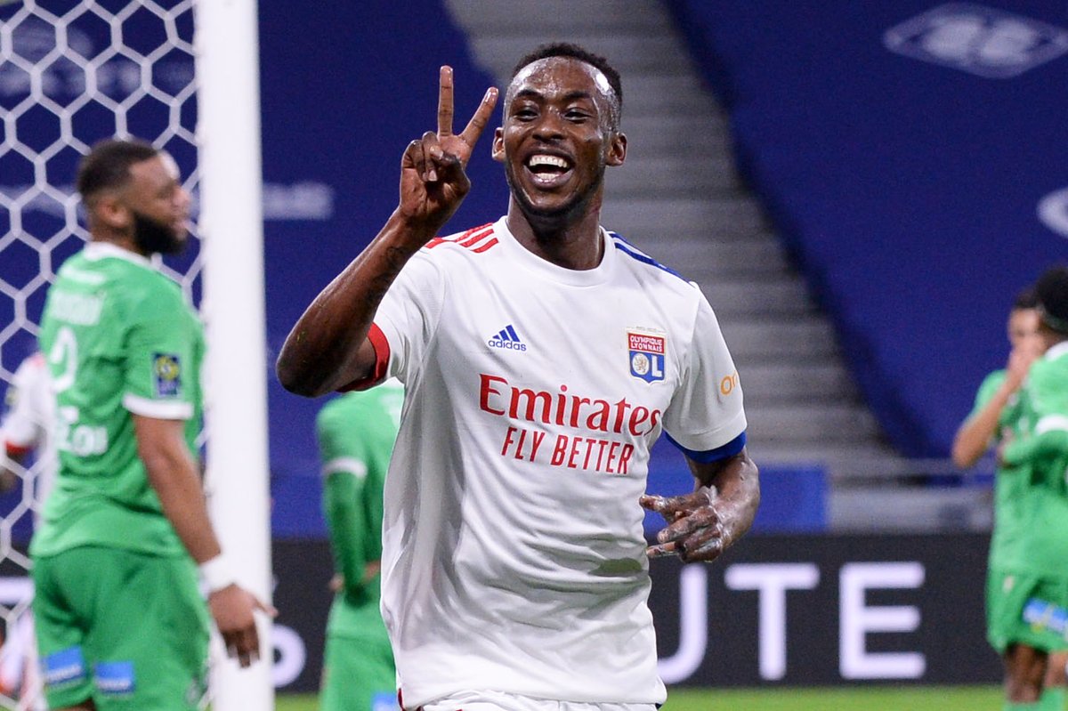 Ligue1's tweet photo. ✌️🇿🇼  Tino Kadewere x @OL 

#OLASSE https://t.co/BYZWDyOpTa