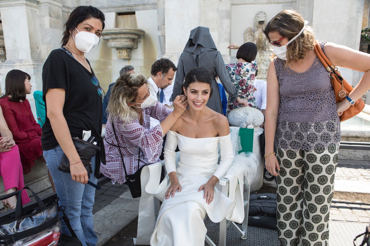 AllievaTv's tweet photo. "La vita è imprevedibile, non possiamo sapere dove ci porterà, ma possiamo decidere con chi condividere la strada. Una cosa è certa, da oggi in poi il mio numero fortunato sarà il 18!" #LAllieva3 GRAZIE ❤️ https://t.co/lmhG9MWBcF