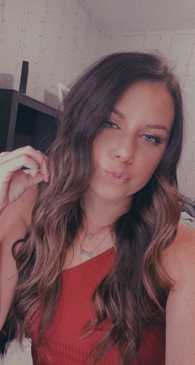 _sydneyscanlon's tweet photo. profile pic + 1 ;) https://t.co/vEXHkJ2Yki