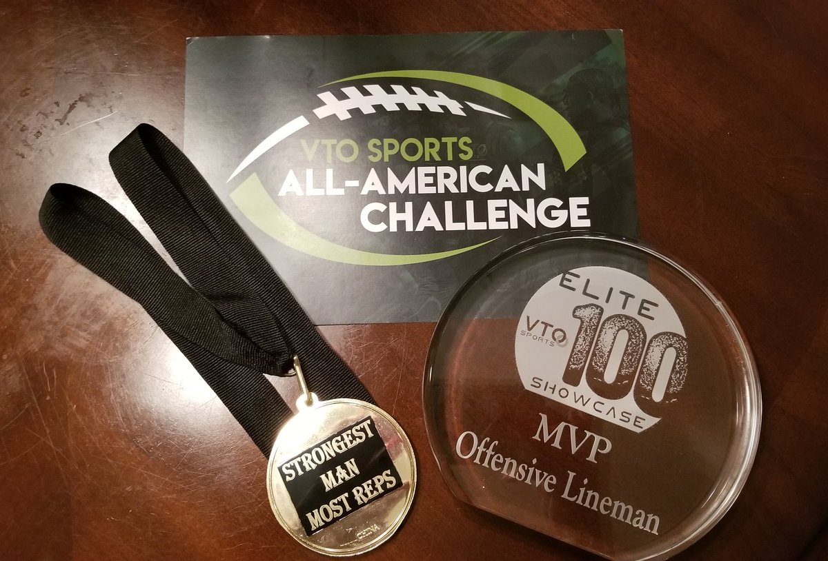 It was a great day to be on the field with my guys <a href="/VTOSPORTS/">VTO Sports</a> Regional Showcase! I was thankful to receive Strongest Man Award and O-line MVP! Way to represent @NHHSFootball_20  <a href="/AliamAppler/">Aliam Appler</a> (Underclassman MVP QB) @RazzBigtime4 (RB MVP)  <a href="/FarrissLandon/">Landon Farriss</a> (TE MVP)!🔶️🔶️🔶️