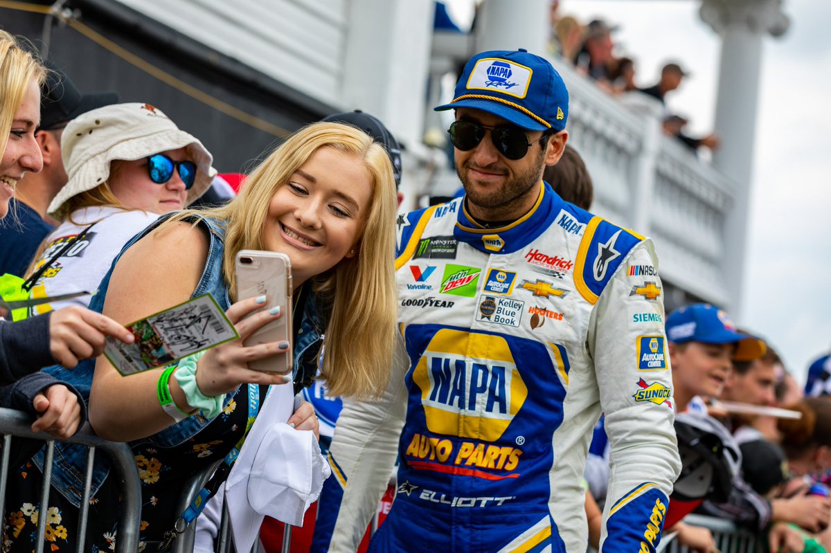 PoconoRaceway's tweet photo. 🏆CHAMPION🏆

Congrats @chaseelliott and @TeamHendrick on winning the 2020 @NASCAR Cup Series Championship.

#NASCAR | #NASCARPlayoffs https://t.co/U456urD50B