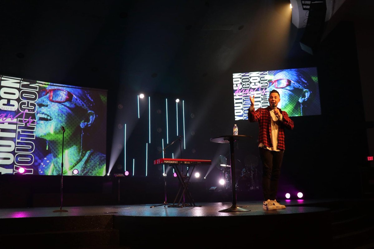 KansasYouthM's tweet photo. God showed up BIG TIME!! π₯πππΌπππΌβ₯οΈ #YouthCon20 #speedthelight https://t.co/VVpeQtyQhM