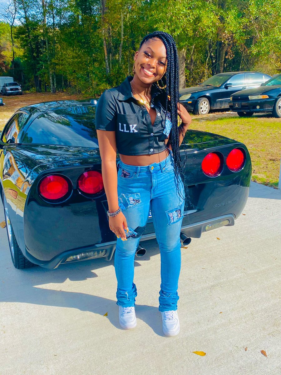 qveenkatt's tweet image. happy heavenly birthday sis 🤍🙏🏾. #LLKEEY i miss you 🥺.