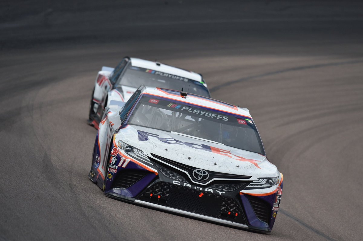 FedEx tweet media