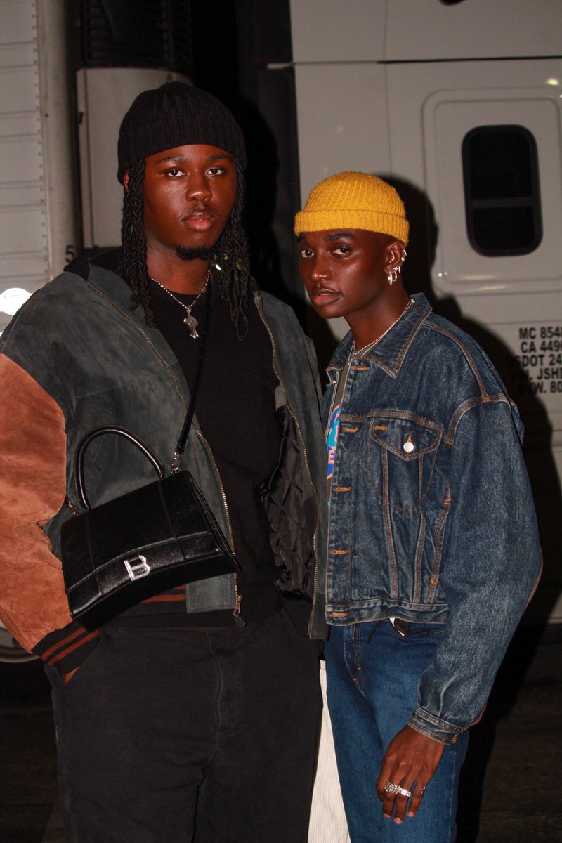 denzeldion's tweet photo. two pretty best friends https://t.co/Xz1I6tAd7h