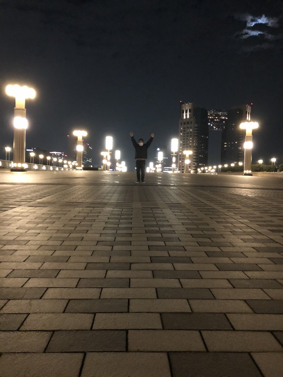 昨日まで沢山の方々にお越しいただき、沢山ご購入ありがとうございました?!!!
作品集も完売することができて嬉しかったです^_^
またいつかどこかでお会いしましょう!
今から、大阪まで運転!
終了まで、あとひといき、、、!
#デザフェス 