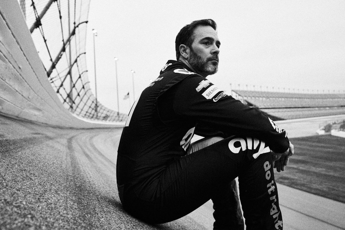 MargareteMS's tweet image. Cada categoria automobilística tem a lenda que merece.
Obrigada @JimmieJohnson 
#nascarfoxsports #OneFinalTime