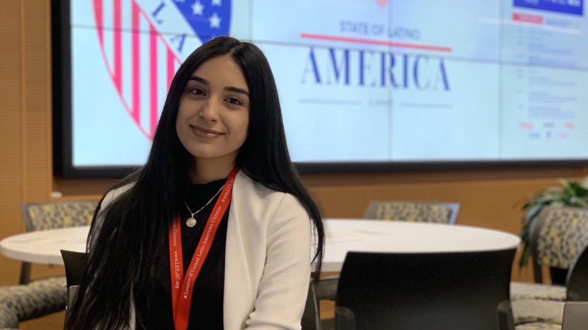 menaverse_'s tweet image. Happy #NationalSTEMDay and #NationalFirstGenDay 💕💁🏽‍♀️📚