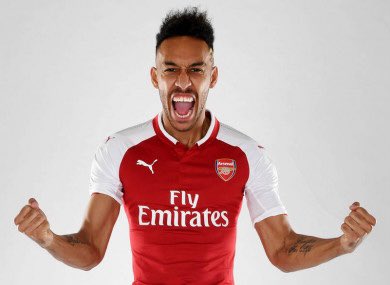 Throughout the beginning of the 17/18 season, the saga of Alexis and Özil’s contracts basically run the show till January. Özil signs, Alexis doesn’t and we decide to swap him with Mkhitaryan. We also decide to spend 60m on Aubameyang, 6 months after buying Lacazette.