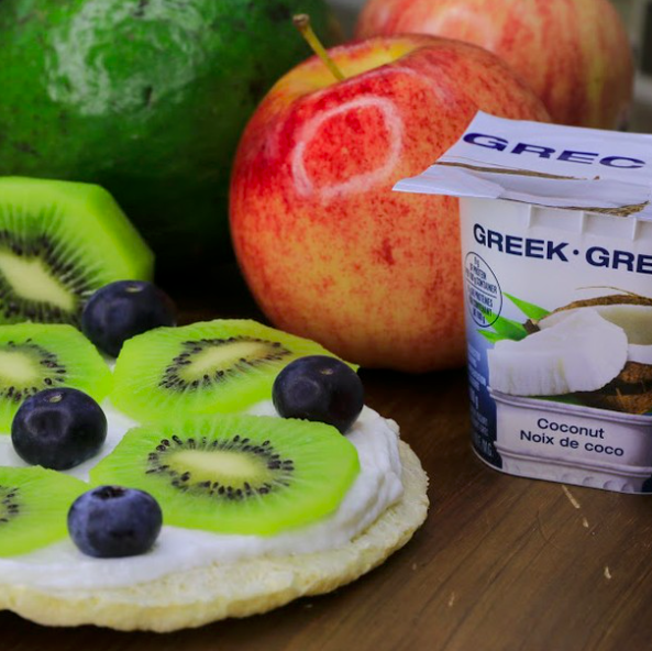 BroghiePoppers's tweet photo. We're taking it back to an all-time favourite combo – fresh fruit &amp; coconut greek yogurt on #Broghies 👀✅🍎💙 
What's your go-to #Broghies combo? 🤔 https://t.co/5FC7wl8WTr