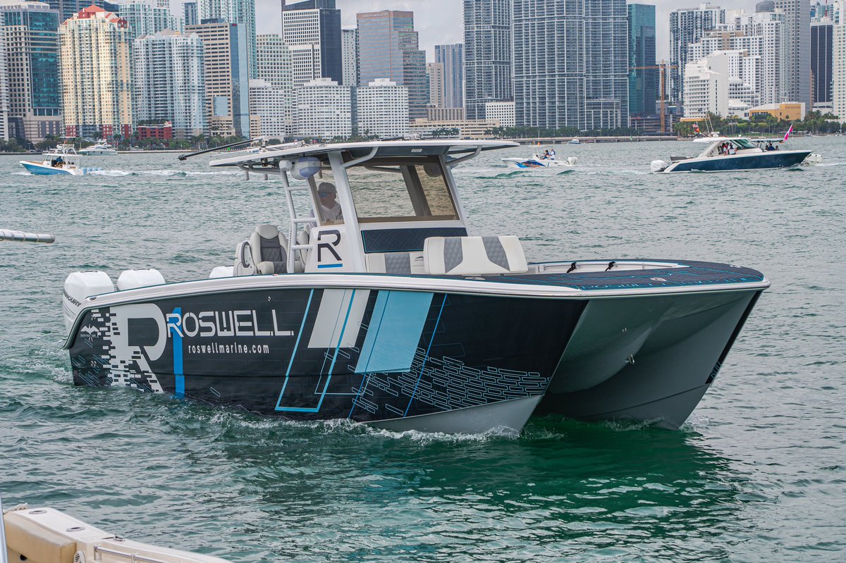 RoswellMarine's tweet photo. Coolest Cat in the Concrete Jungle #RoswellR1Audio. 🐆🔊
@InvincibleBoats
. . . 
#ExperienceRoswell
#WhenYoureSerious
#GetLoud https://t.co/AaRY1ttiiC