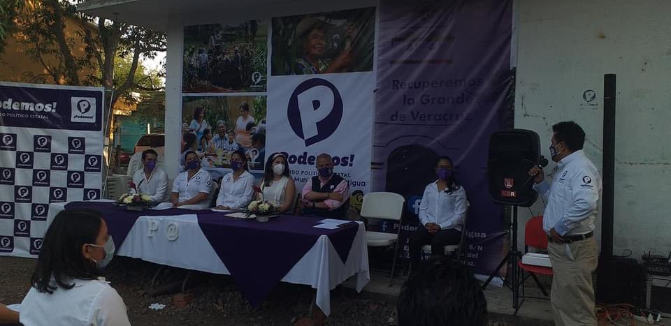 Garrido_FS's tweet photo. En @PODEMOS_Ver seguimos avanzando ... hoy tomamos protesta al Comité Ejecutivo Municipal de #LaAntigua https://t.co/YQMjT7AnNN