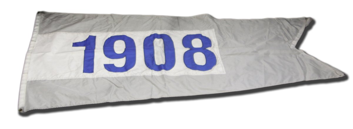 CubsAuthentics's tweet photo. We feel like these three flags fit together nicely for some reason? #Champs
#FlagsofWrigleyFieldAuction #WrigleyFieldCollection #CubsCharities https://t.co/hnxxrpjKO3