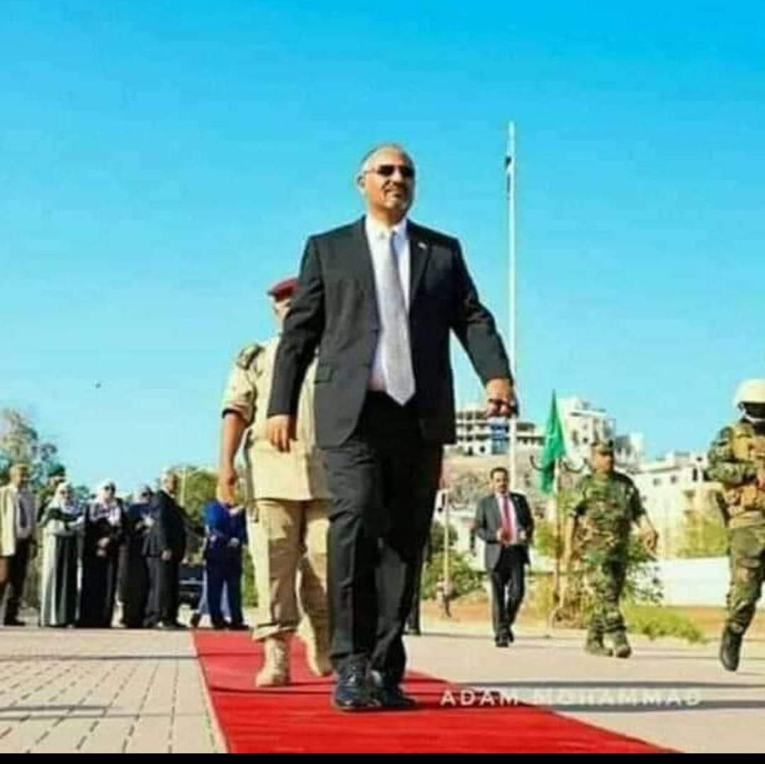 عيدروس كسب المعركه السياسيه في الرياض والقوات الجنوبيه مسيطره على المعركه العسكريه في الجنوب بكل إقتدار وشعب الجنوب يخوض معركه شرسه في الخدمات وسينتصربإذن الله لن يظل الوضع على ماهو عليه ستتغير الأمور بطريقه أو أخرى. منقول