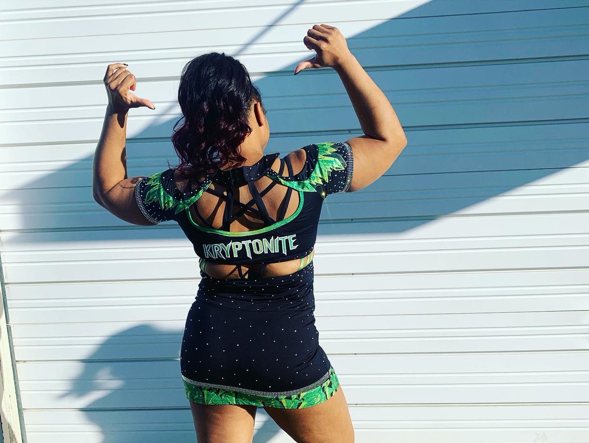 TennilleTheDeal's tweet photo. Hold up wait a minute let me put some KRYP in it! Yes, that’s right. In case you didn’t see my post a while back... I’m doing it. Ya know. The cheer thing. So proud of my team!  💚 @ca_kryptonite #wegotthatdrip https://t.co/SIRxYpjKDg