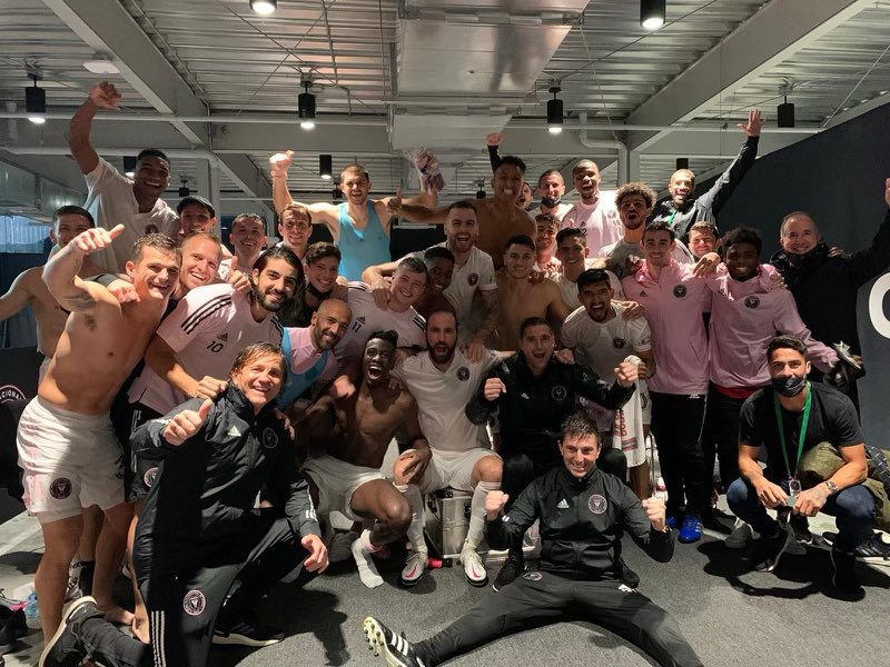 Jorge__Mas's tweet image. A special moment in our inaugural year👍🏻👊🏻... playoff bound!!!... hard work and facing adversity with intensity is rewarding... building a culture ⁦@InterMiamiCF⁩