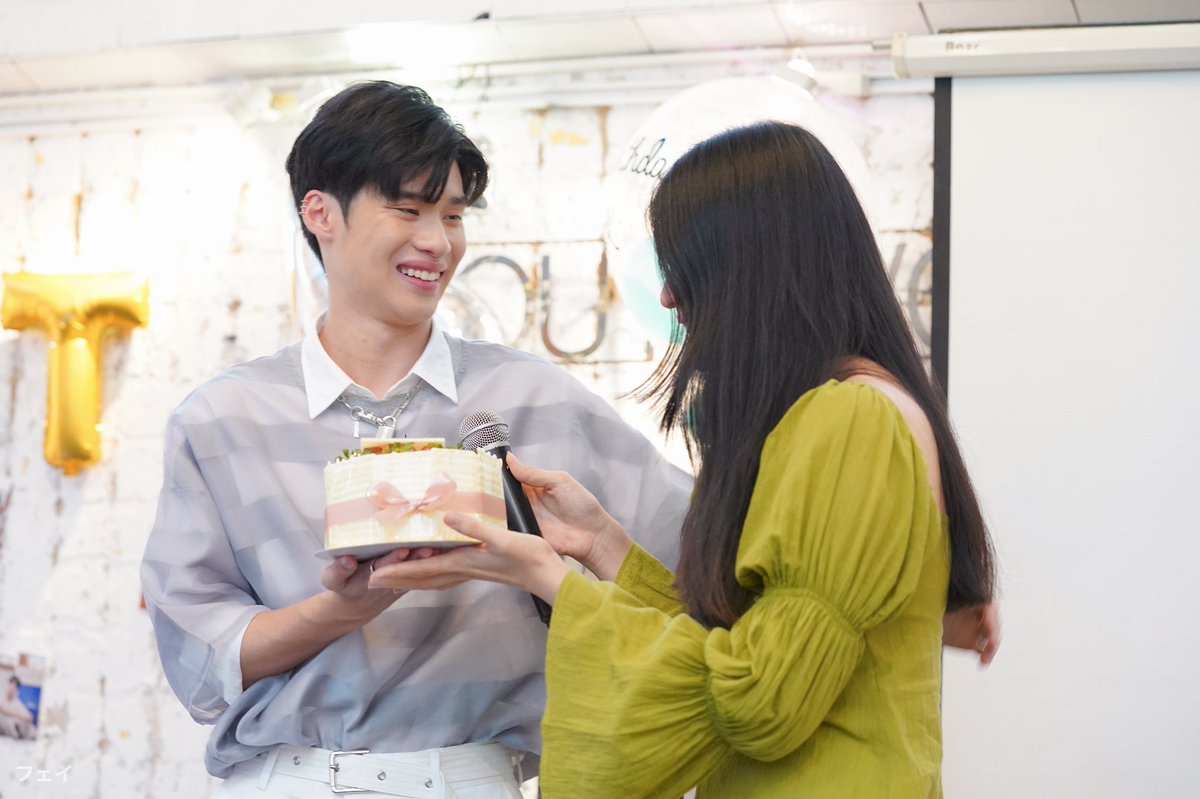 FFayAlice's tweet photo. prim & peak 👧🏻👦🏻
@peakpeemapol
@ppprims
#peakpeemapol
#primprima
#5thyearwithpeak https://t.co/akqCLY1QOQ