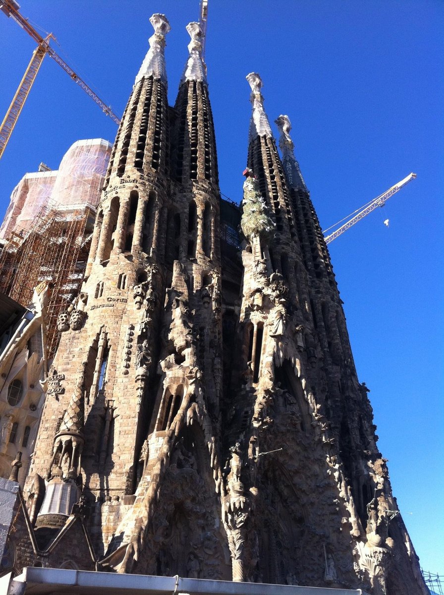 Nailebrity's tweet photo. 30 Days of Elaine's Travels
Barcelona Spain was a place I needed MORE time.  More food, more wine, more exploration... I am going back some day soon.
#Travel  #beauty #nailart #fashion #love #nailpolish #manicure #nails https://t.co/v0VdWLSU0n