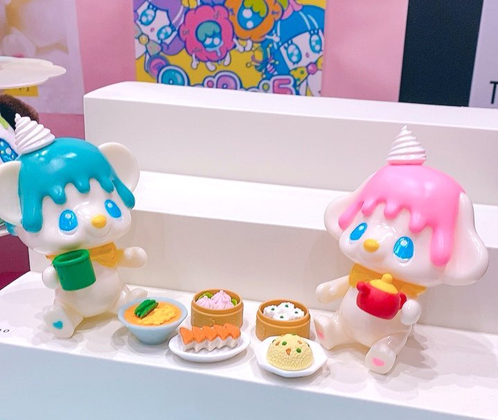 BearicePuppice's tweet photo. デザフェスありがとうございました✨💖

素敵な方々のおうちへ
ベアリスとパピス旅立ちました♫

これからもいろんなところへ旅して
おうちをハッピーにしてきます✨⭐️

これからもよろしくお願いしますっ💖

#bearicepuppice #ベアリスとパピス #dreamooland #moo #sofubi #sofvi #ソフビ https://t.co/hRgmQBCqZP