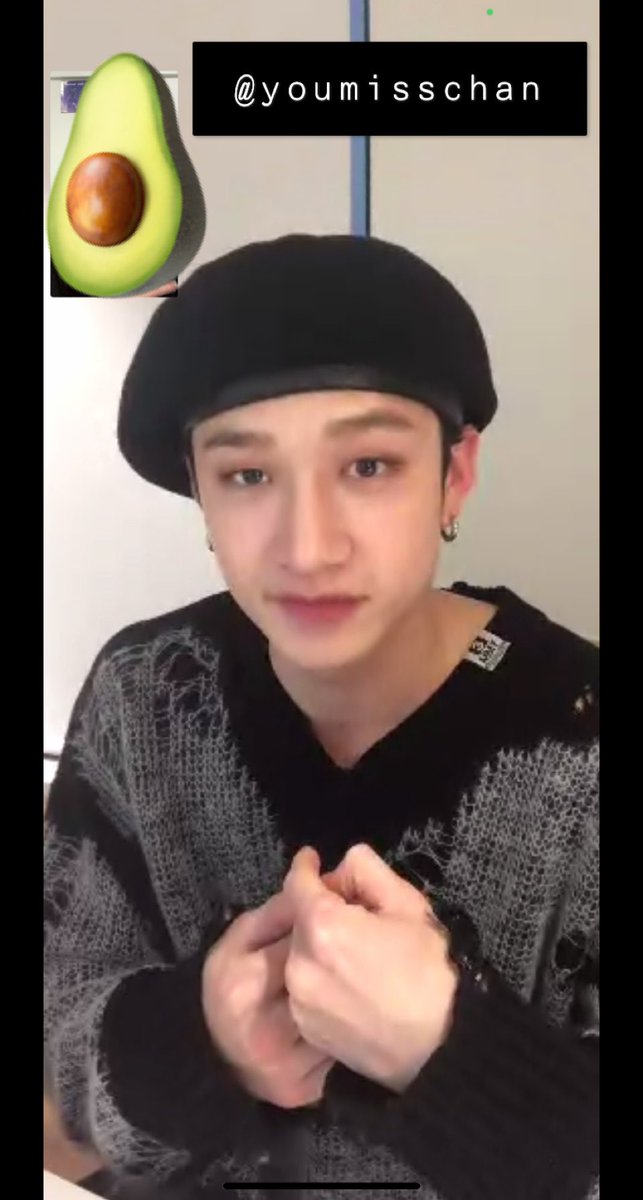 youmisschan's tweet photo. #방찬 #스트레이키즈 #bangchan #straykids 
so this is the part of the call where i told him some personal things &amp; thanked him &amp; the boys for being my comfort &amp; always working so hard 😭
it’s been a full day since we talked but i’m still trying to process it hhhhh https://t.co/Uz6UhVjdIn