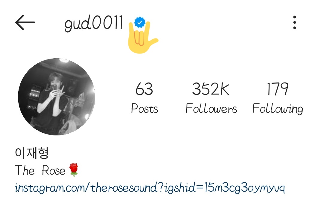 Hmsr_Miki's tweet photo. Now that he is going to the army 🥺, he's account has been verified and has turn official... 
...WHY only now Instagram 😭 ?

Well at least it's official now 😂 Congratulations ! https://t.co/h4quqfsKBY