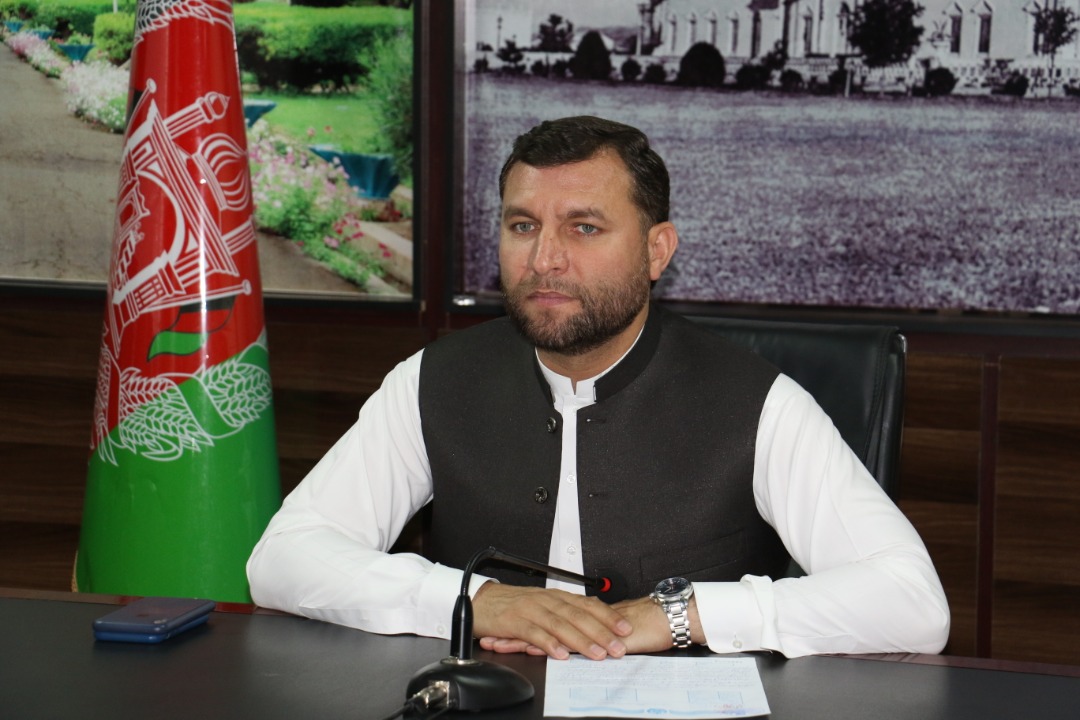 nmic8's tweet photo. Governor @ZiaulhaqAmarkhi welcomed elders & youth from #Durbaba district & discussed situation in Durbaba,
Governor listened to elders & noted their suggestions. https://t.co/n6ADum0lku