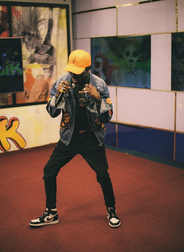 OCTOPIZZO's tweet photo. Begin Your Week with Good Vibes only! No Monday blues.
OCTOPIZZO - #Lela (feat. Suzanna Owiyo) https://t.co/BaIqCvGYZ1 via #JungleFever 🧕🏾
#New #culture #BRANDNEWMUSIC https://t.co/ZXqZEw2vtr