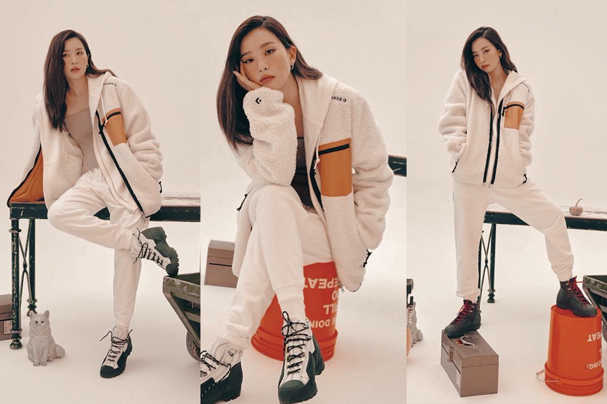 seuIgisfeed's tweet photo. we need to talk about the serve that is seulgi x converse https://t.co/aq2AtWd3yM