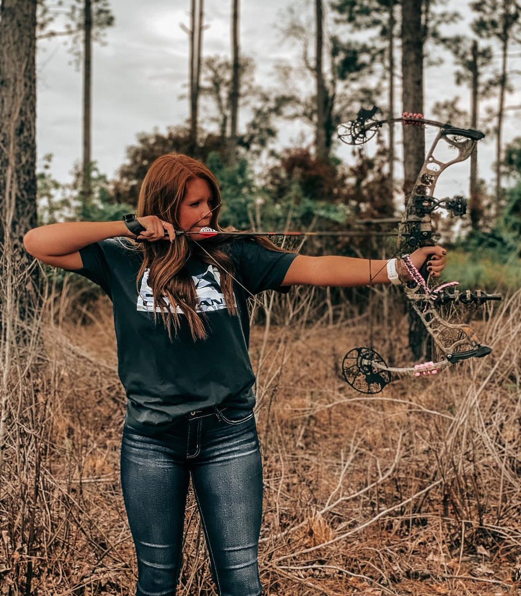 OfficialSATeam's tweet image. Practice makes perfect 🏹🦌

📸: SA Pro Team @caleepwalker

#sacompany #sateam #sanation #adventure #outdoors #travel #hunting #archery #bowhunting #huntingpractice #huntingseason #girlswhohunt #camo #sahunting #huntress #womenwhohunt #getoutdoors #huntingseason #photography