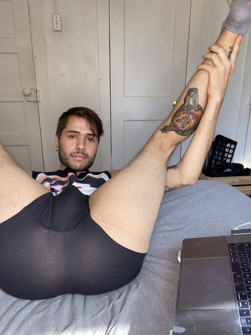 I love my face in this pic https://t.co/fgDwclGk0l<a href="/tag/mvsales"class="tags"><span>#mvsales</span></a><a href="/tag/mvboys"class="tags"><span>#mvboys</span></a>