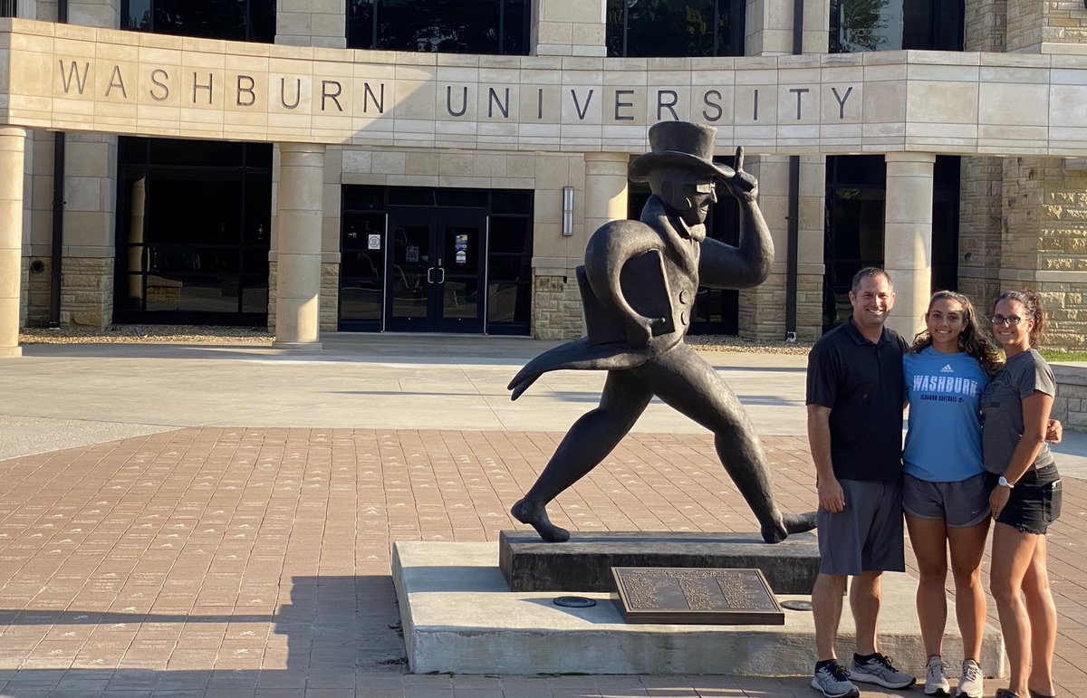 MoChiefs18u's tweet photo. Jaden LaBarge is a senior at Kickapoo HS. She has a ton of power offensively and in the circle, and has quick hands at the corners helping KHS to a Final Four and earning an All-State bid. Jaden has committed to Washburn University. Congrats, we’re so proud of you! https://t.co/oNgOPPEzRV
