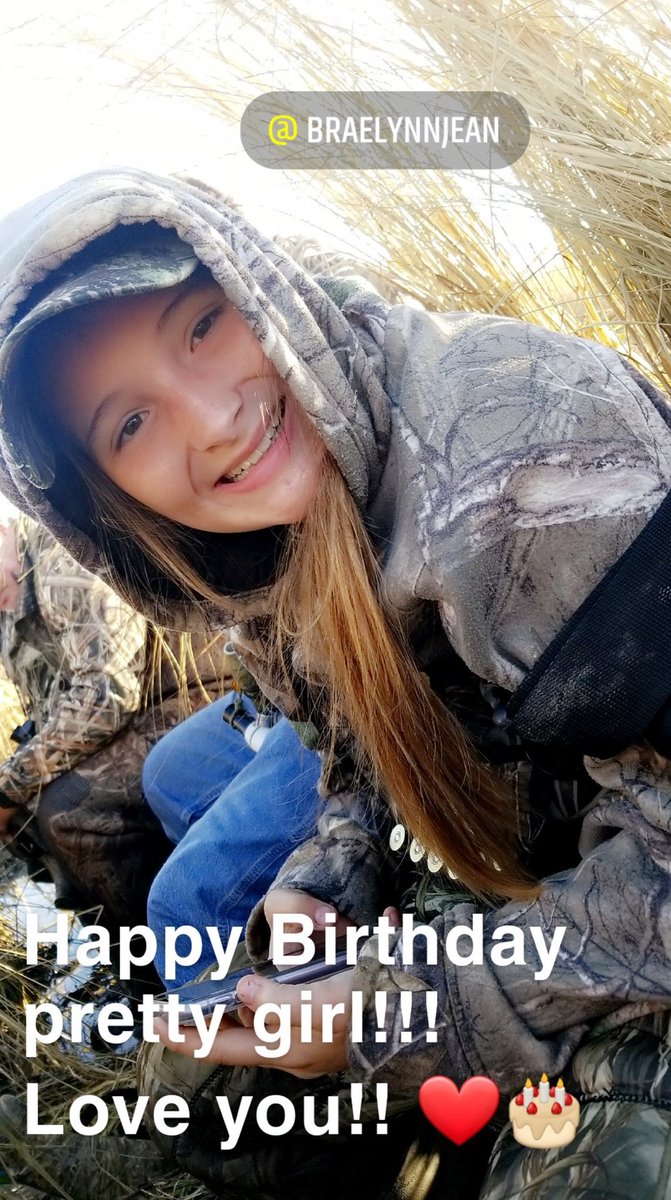 JimDickey81's tweet photo. This little girl had quite the weekend. Killed her first ducks in the air and then got 5 ducks on her birthday! She said it’s pretty cool that I get to hunt ducks on my birthday. Smiles all around #happy12thbirthday https://t.co/YP8ADHT8zj