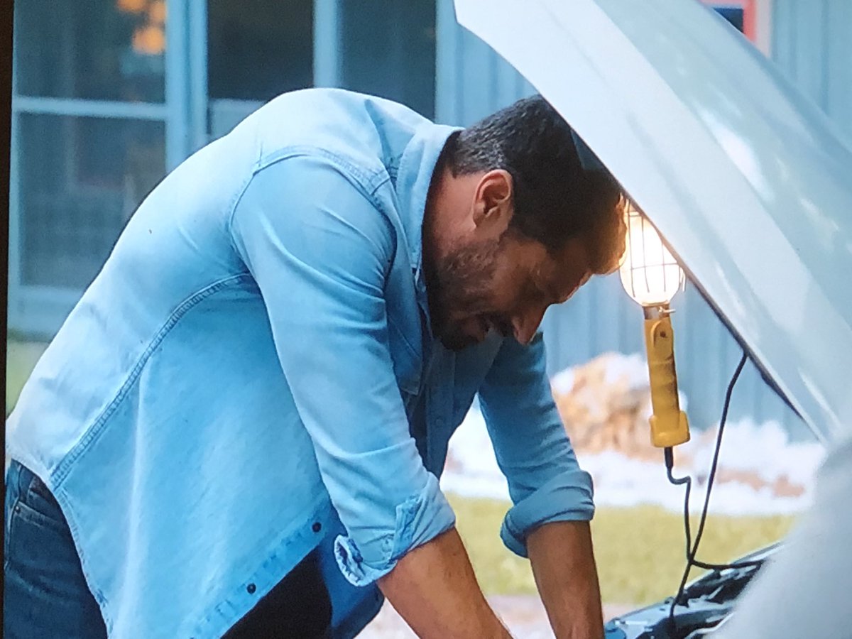 Lifetime excels at  #SexyChristmasChores.  #AWelcomeHomeChristmas