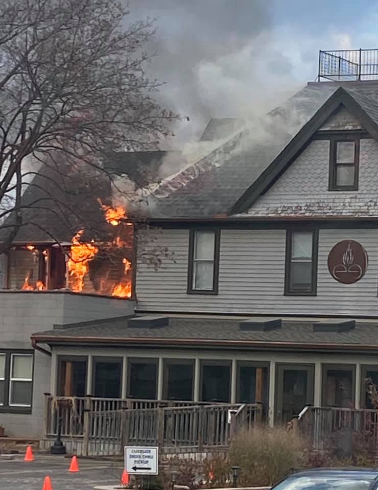 usdaynews's tweet photo. In the following picture, you can see #thecheel owners #JesseDaily, right, and his wife, console one another as they watch as firefighters battling the blaze and work to extinguish a fire at the restaurant in Thiensville.
#Thiensville
Image source: Milwaukee Journal Sentinel https://t.co/SawTh79olP