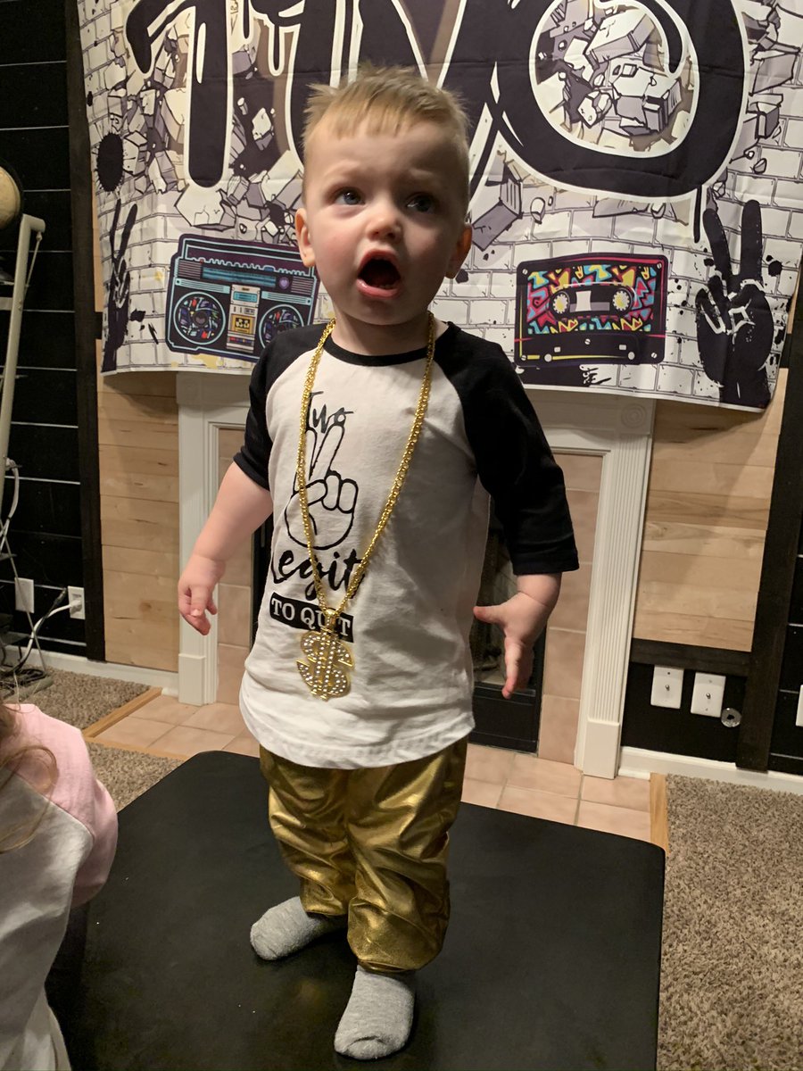 MorganHinshaw's tweet photo. I donβt know about you all.. but everyone should have a MC hammer birthday party at some point.. just sayin. ππ§βπΌ #TWOlegit2quit #hammertime #J528 https://t.co/oJCHeIcFZo