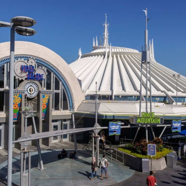 ALittleBitofPi2's tweet photo. If your visiting Disney World soon, you'll want to check out many of these Magic Kingdom rides for the best Disney trip yet! 

#disney #disneyworld #wdw #disneyparks #waltdisneyworld #distwitter #magickingdom #travel #family #vacation https://t.co/b913LcegKc https://t.co/1gJQrKd26t