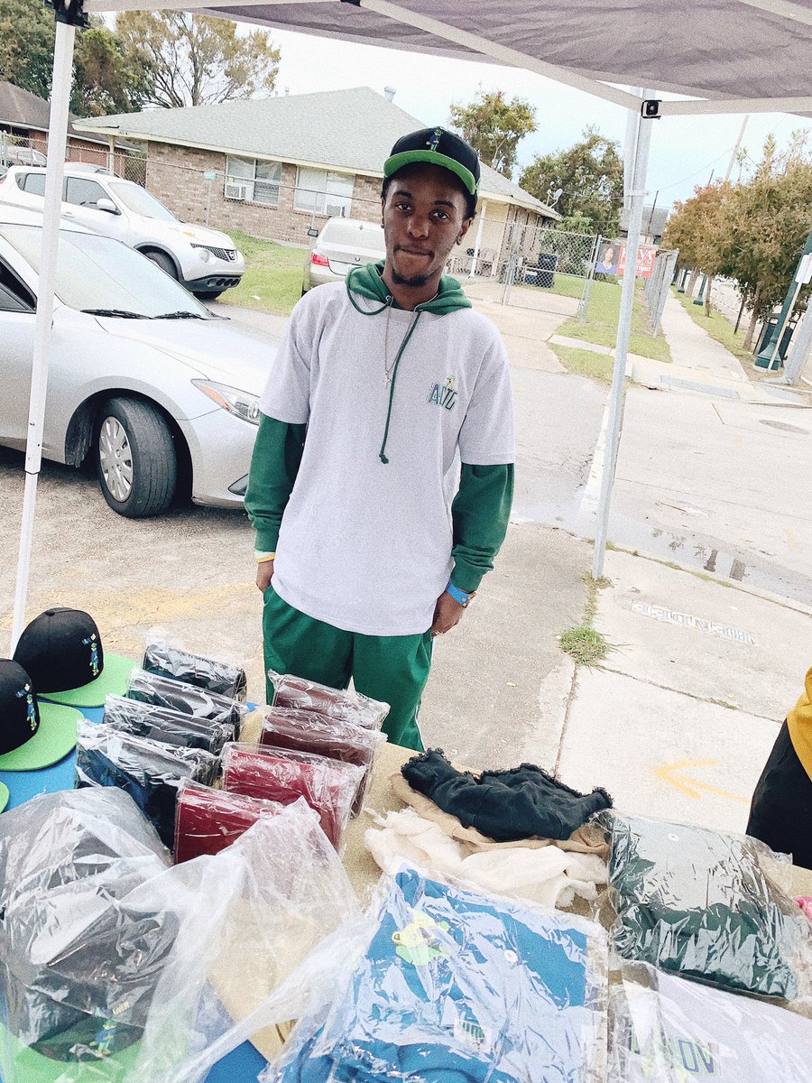 Keelo_'s tweet photo. Smarten up, opened the market up! #AOTG #YOUNGLOSKI https://t.co/GzlcaAgI4m