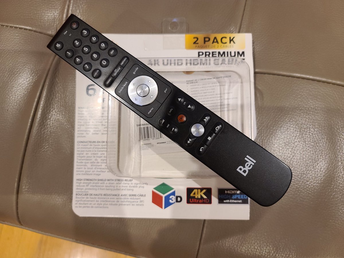 MsKP_edu's tweet photo. After reviewing our lesson from last week,  we learned to connect our laptops to our TV today 📺! We took some time learning new terminology before diving into the lesson. #LetsTeachAdults @YEPeducation https://t.co/cwtjwZXO2n