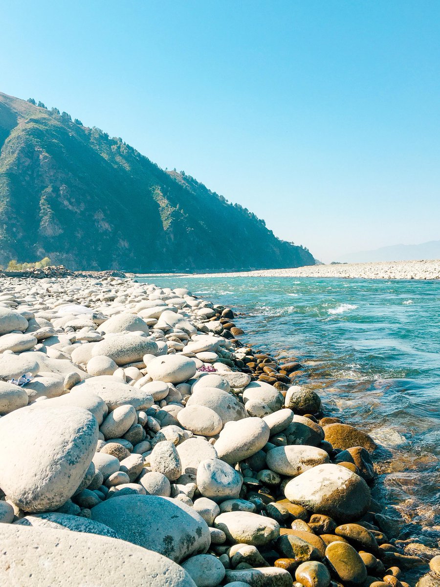 gorgeous_pix's tweet photo. "A refreshing morning in Swat, Pakistan. From u/Prosheriff on Reddit #refreshingmorning #swat #pakistan" https://t.co/Py3aSSFCst