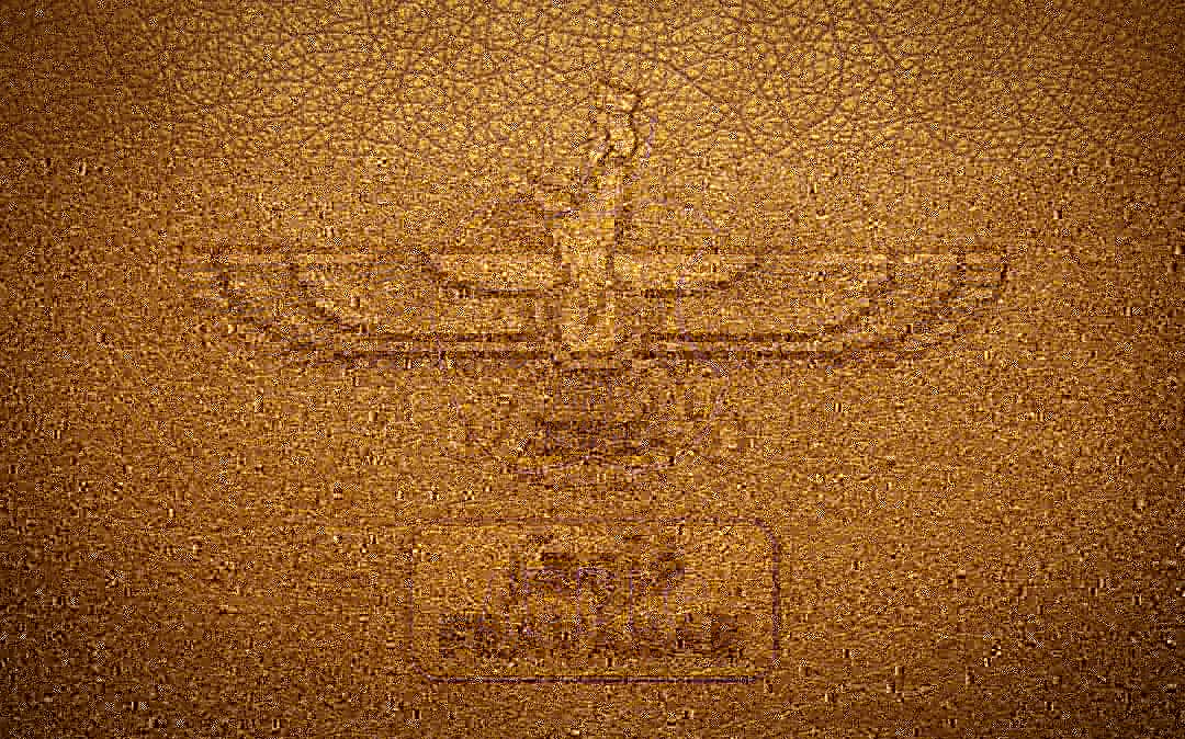 AfsharGraphic's tweet photo. تکنیک لوگو یا سمبل روی چرم
Logo or symbol on leather
#افشار_گرافیک
#طراح_گرافیست
#موشن_گرافیست
#طراحی_لوگو
#motion_graphic
#graphic_designer
#motion_graphist
#logo_designer
#audio_visual https://t.co/yzolguXzwq