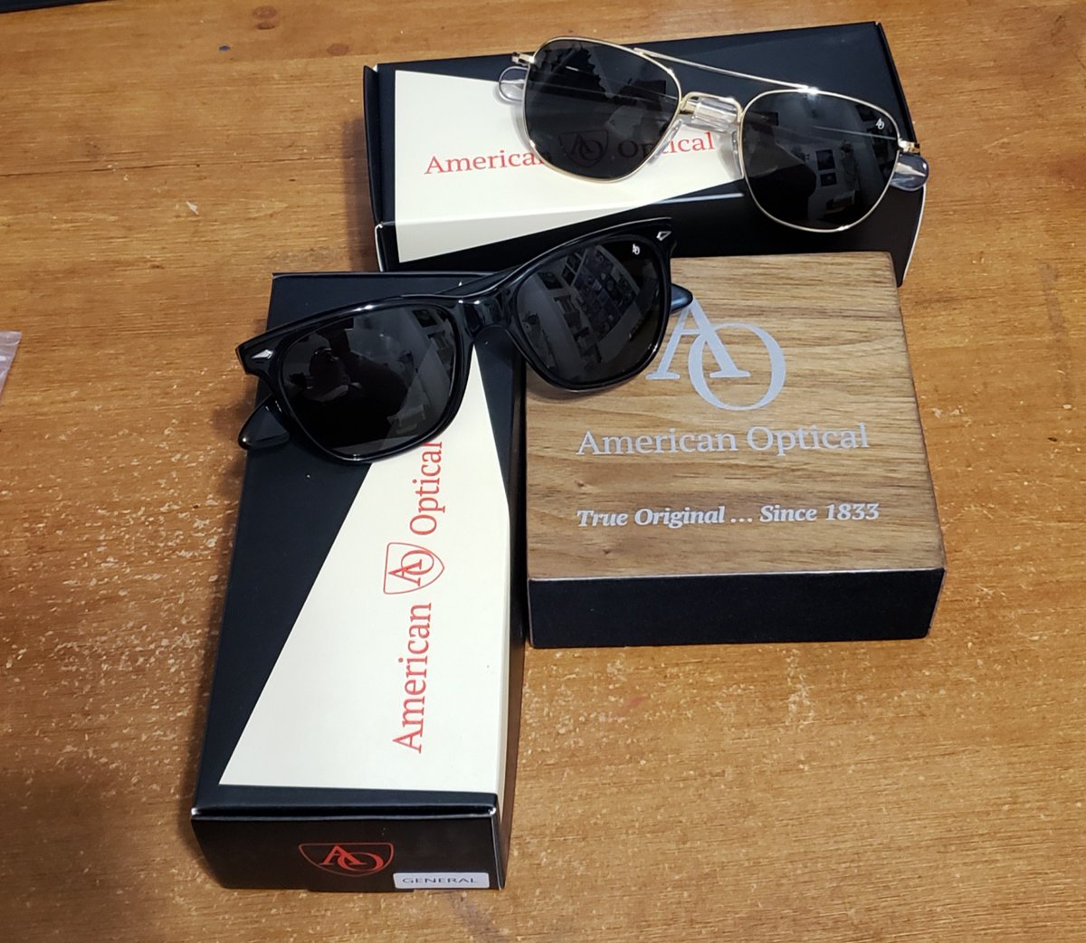 SpectaclesWest's tweet photo. American Optical. Made in the USA. Chicago, to be specific. In stock tomorrow morning at 10am. See you there.

#framedatspectacleswest #ao #americanoptical #madeinusa #shoplocal #shopsafe #weatherfordtx https://t.co/8P9UAl3rZf