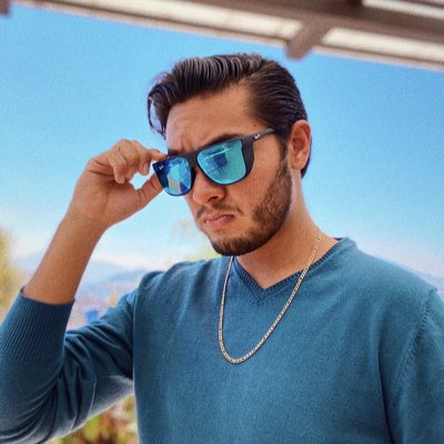 LalosShow's tweet photo. #NuevaFotoDePerfil https://t.co/5h8FeRQlBo