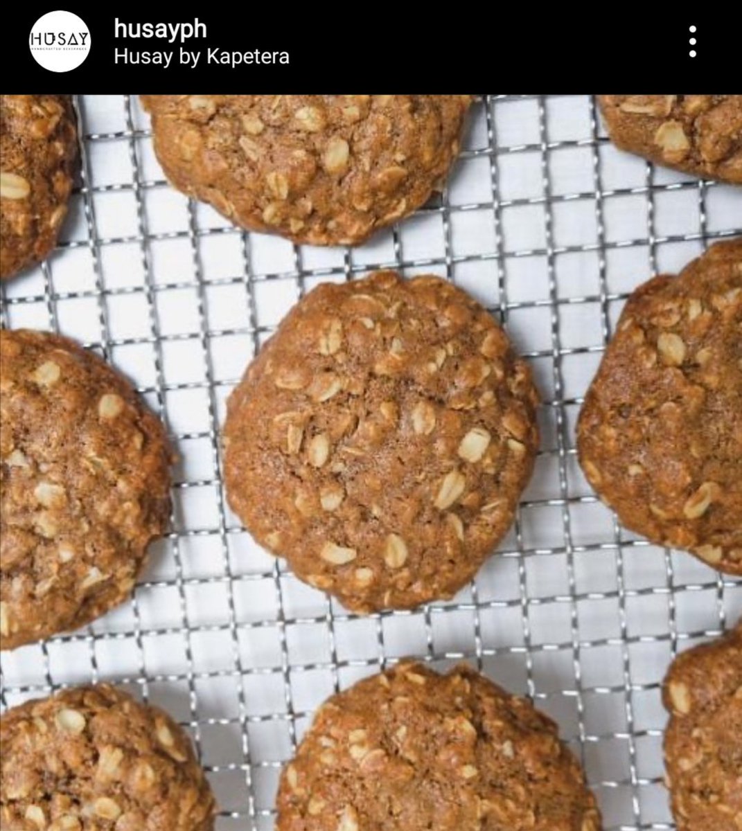 anjoballs's tweet photo. Arguably the best coffee shop up north (yes, I swear) &amp; now they have some chewy oatmeal cookies on sale!

They have a buy 4 bottles of cold brew &amp; get 4 FREE cookies on their 11.11 promo! 👀

Slide in their DMs to order!
https://t.co/pmpnlMliaI

RT THIS LET'S GOOO https://t.co/qo4KTHyLTA