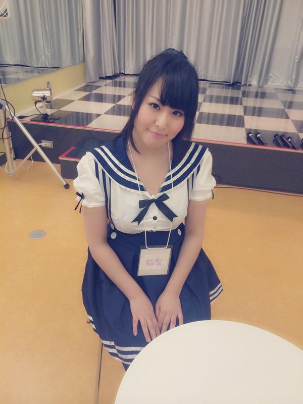 c273c's tweet photo. 某有名麻雀店のアイドルカフェ時代の体型が全盛期な気がする…ここまで戻りたい…

－10kgかぁ…遠い目 https://t.co/Gr59HgvZU7