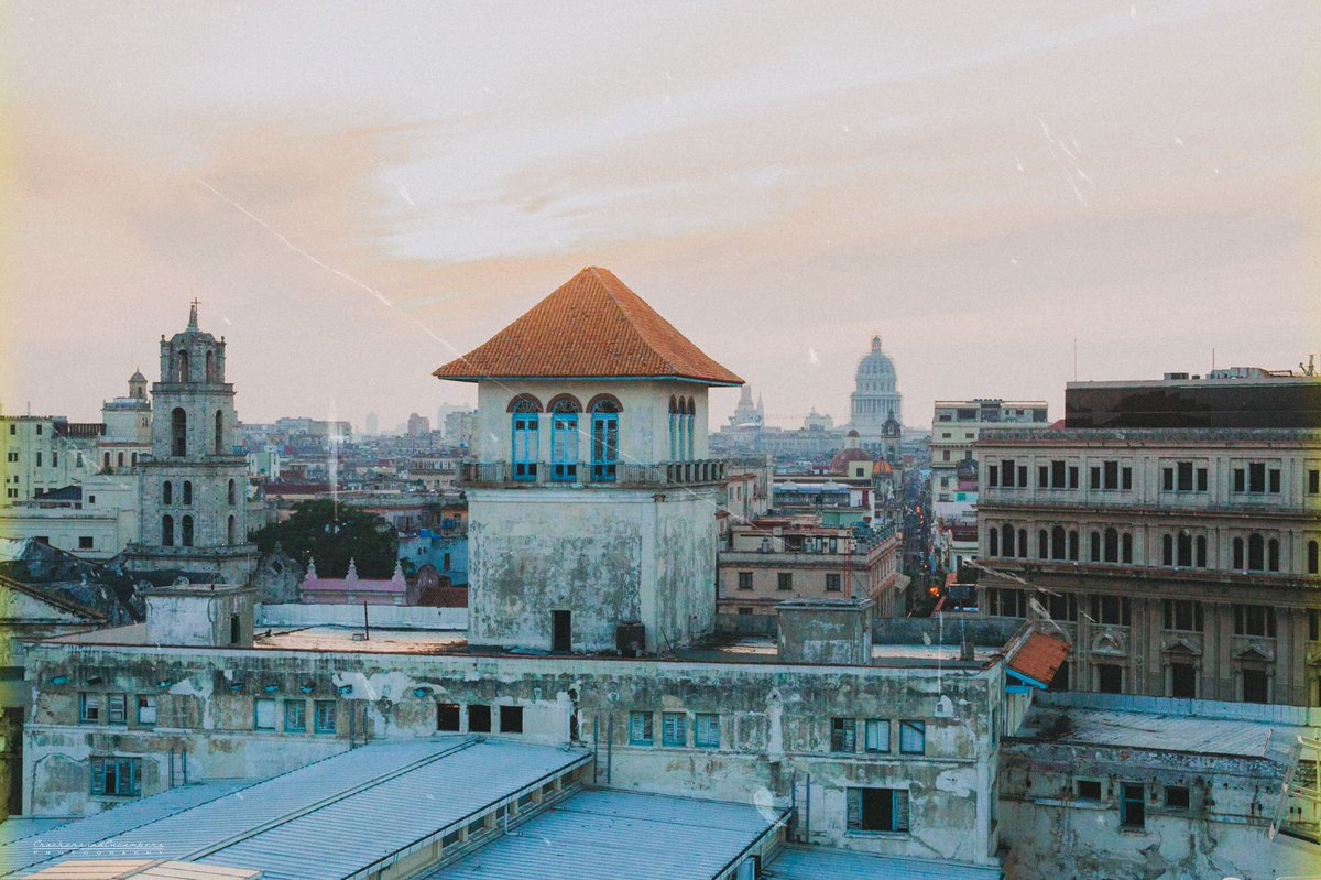 crackercucumber's tweet photo. That time in Cuba... https://t.co/1XFbyoSEDn